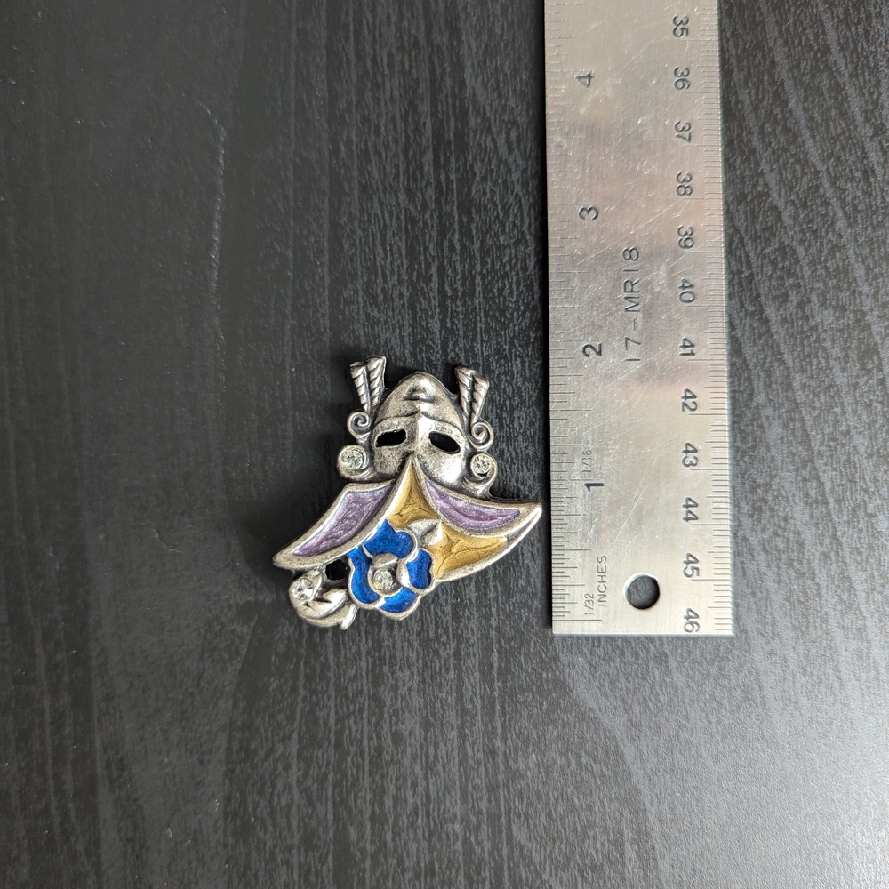 Colorful Jester Mask Brooch - Picture 3 of 4
